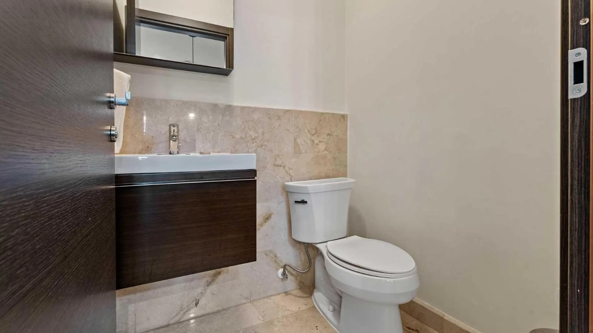 Pc301 - Pool View - Perfect For A Couple - Close To Palm Beach - 1Br